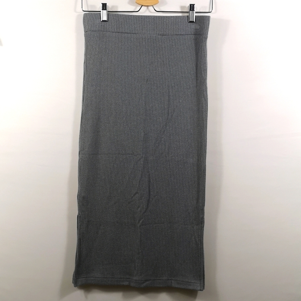NWT enTHREAD Women's Ribbed Skirt, Colour is Pewter, XS & XL
